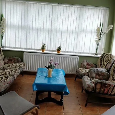 Holiday home 4 Bedroom House